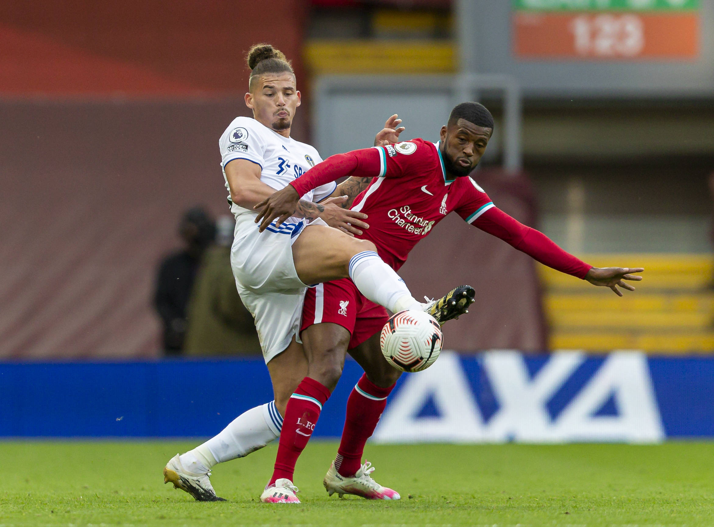 在高強度競 在高強度競